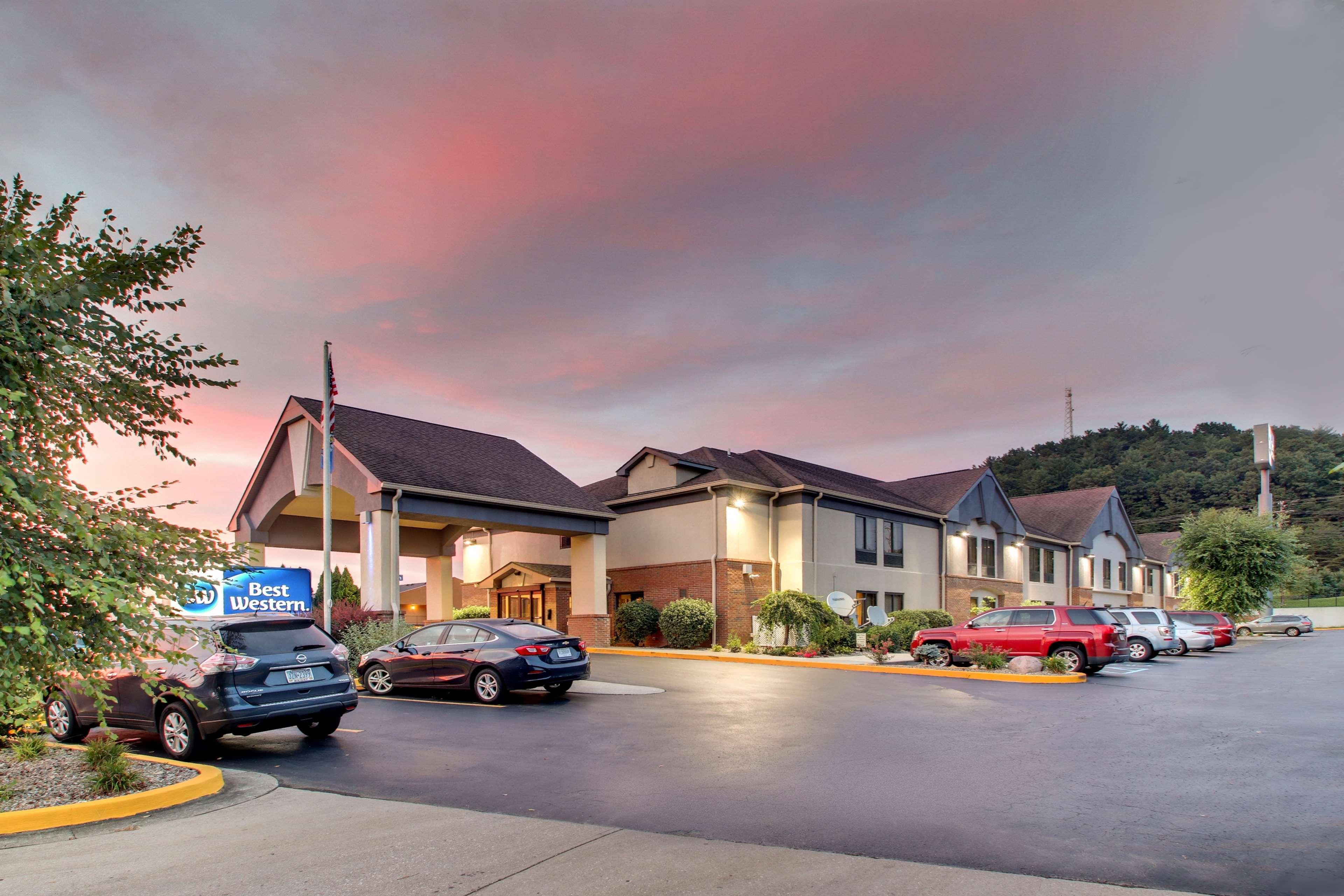 Best Western Eagles Inn Morehead Exteriér fotografie