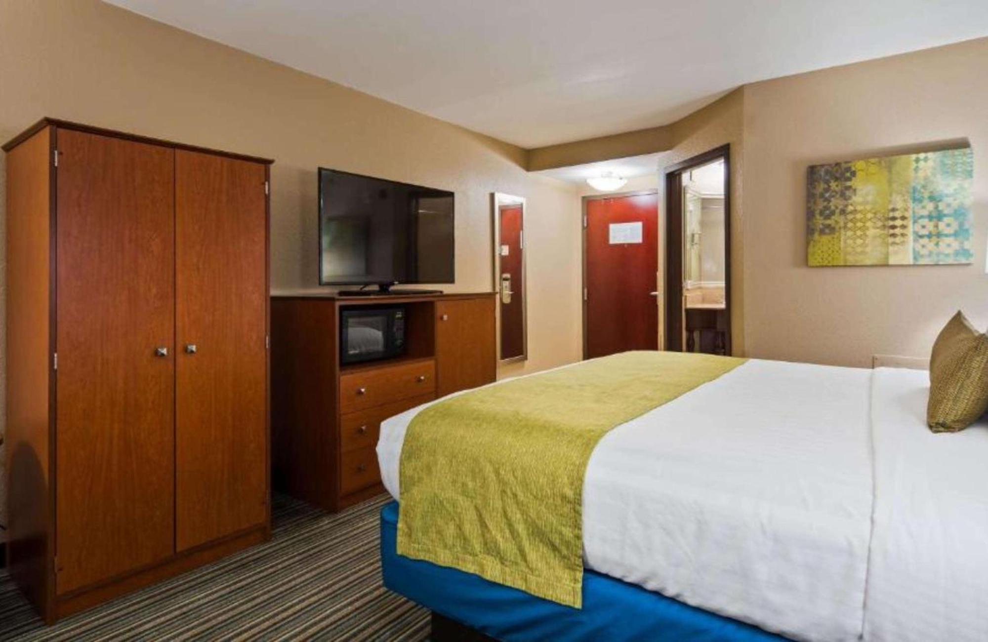 Best Western Eagles Inn Morehead Exteriér fotografie